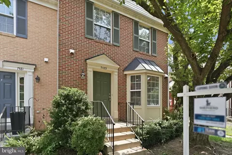 7483 Digby Grn, Alexandria, VA 22315