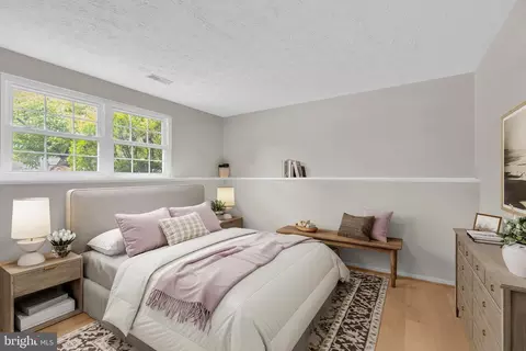 Bedroom - 8417 Great Lake Ln, Springfield, VA 22153 photo 2 of 5