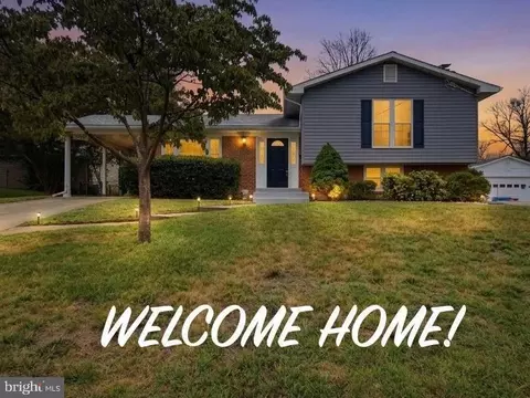 5906 King James Dr, Alexandria, VA 22310