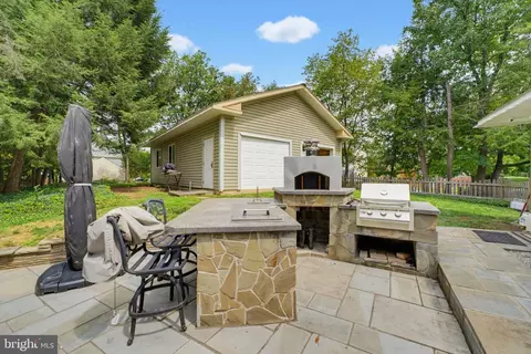 Other - 6342 Meriwether Ln, Springfield, VA 22150 photo 3 of 11
