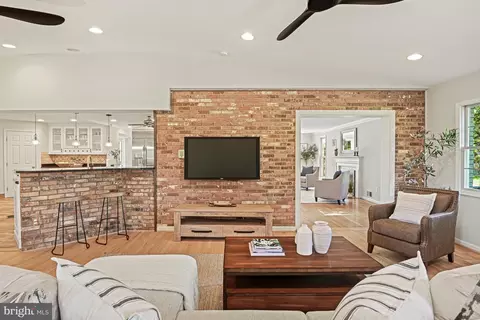 Living - 7821 Falstaff Rd, Mclean, VA 22102 photo 2 of 9