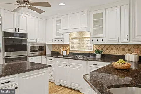 Kitchen - 7821 Falstaff Rd, Mclean, VA 22102 photo 4 of 10