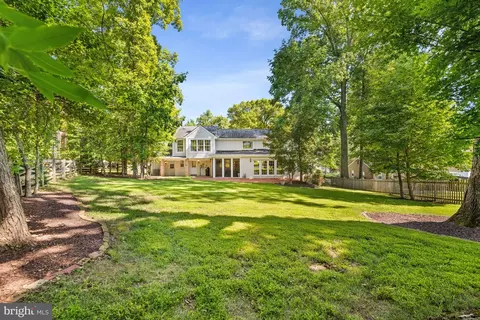 Exterior - 7821 Falstaff Rd, Mclean, VA 22102 photo 13 of 22