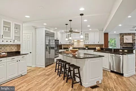 Kitchen - 7821 Falstaff Rd, Mclean, VA 22102 photo 9 of 10