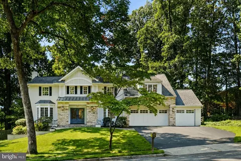 Exterior - 7821 Falstaff Rd, Mclean, VA 22102 photo 2 of 22