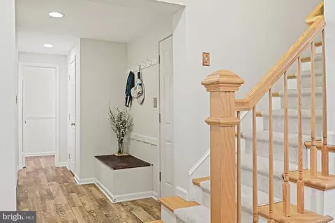 Entry Way - 7821 Falstaff Rd, Mclean, VA 22102 photo 4 of 7
