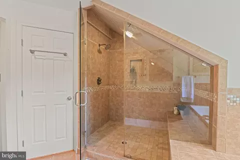 Bath - 7821 Falstaff Rd, Mclean, VA 22102 photo 7 of 14