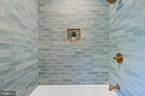 Bath - 7821 Falstaff Rd, Mclean, VA 22102 photo 10 of 14