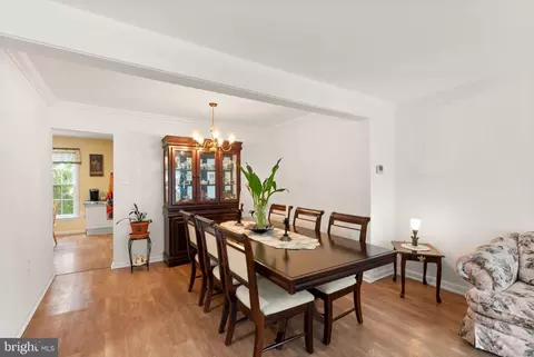 Dining - 5633 Sutherland Ct, Burke, VA 22015 photo 1 of 6