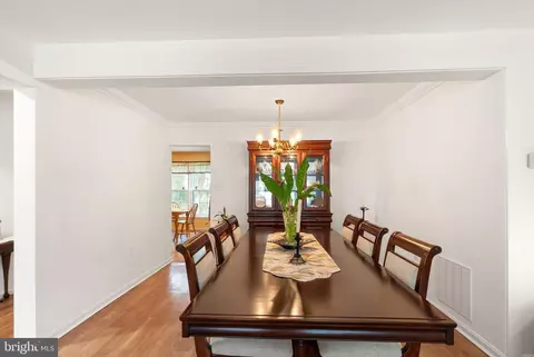 Dining - 5633 Sutherland Ct, Burke, VA 22015 photo 2 of 6
