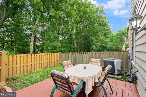 Exterior - 5633 Sutherland Ct, Burke, VA 22015 photo 9 of 13
