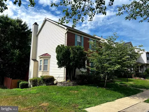 5227 Dunstable Ln, Alexandria, VA 22315