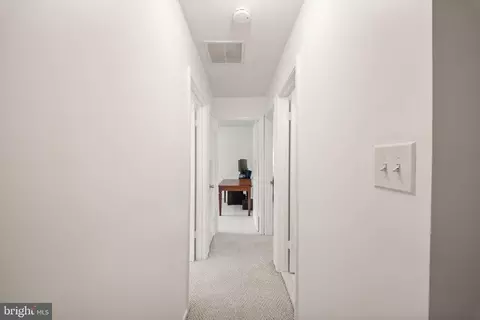 Entry Way - 5546 Kendrick Ln, Burke, VA 22015 photo 5 of 7