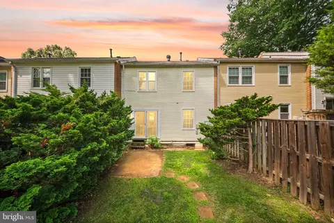 Exterior - 5546 Kendrick Ln, Burke, VA 22015 photo 3 of 5