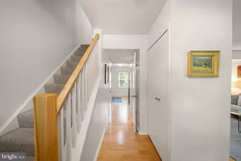 Entry Way - 5546 Kendrick Ln, Burke, VA 22015 photo 1 of 7