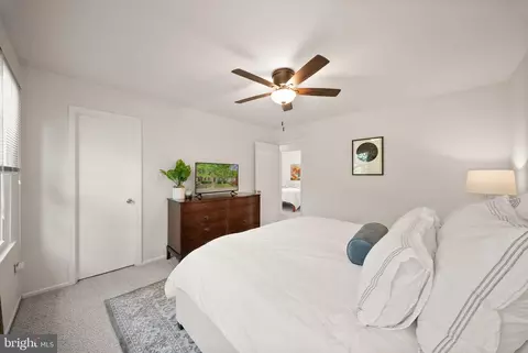 Bedroom - 5546 Kendrick Ln, Burke, VA 22015 photo 3 of 5