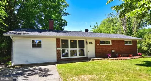 6216 Climbhill Rd, Alexandria, VA 22310