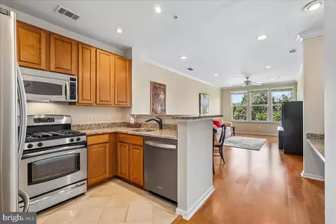 12000 Market St #286, Reston, VA 20190
