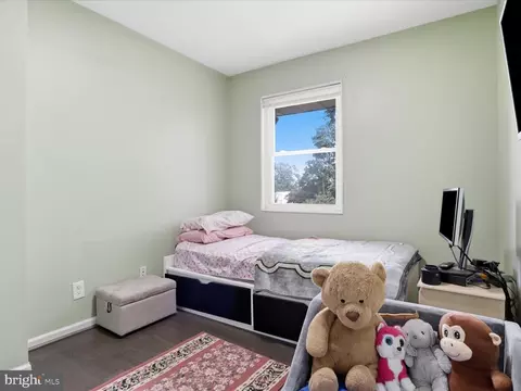 Bedroom - 6103 Dinwiddie St, Springfield, VA 22150 photo 3 of 5