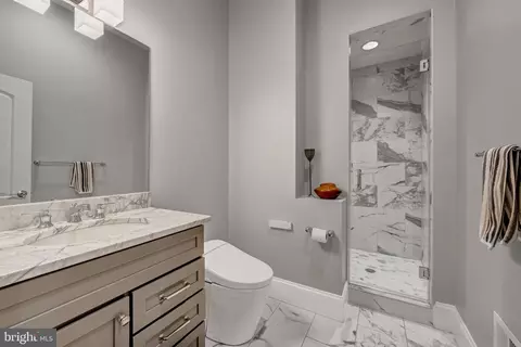 Bath - 1515 Brookhaven Dr, Mclean, VA 22101 photo 8 of 8