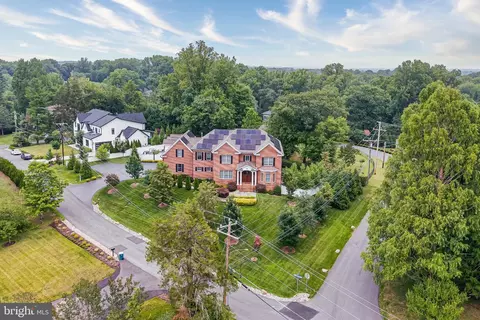 View/Area - 1515 Brookhaven Dr, Mclean, VA 22101 photo 3 of 5