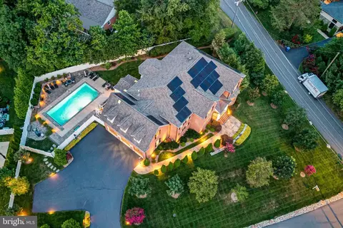 View/Area - 1515 Brookhaven Dr, Mclean, VA 22101 photo 4 of 5