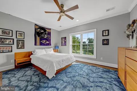 Bedroom - 1515 Brookhaven Dr, Mclean, VA 22101 photo 5 of 6