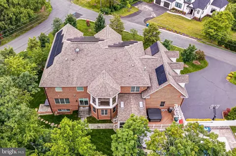 View/Area - 1515 Brookhaven Dr, Mclean, VA 22101 photo 2 of 5