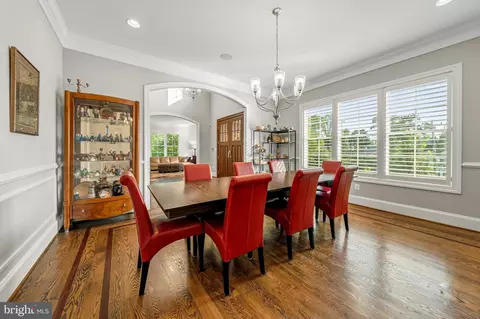 Dining - 1515 Brookhaven Dr, Mclean, VA 22101 photo 3 of 4