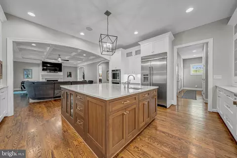 Kitchen - 1515 Brookhaven Dr, Mclean, VA 22101 photo 3 of 9