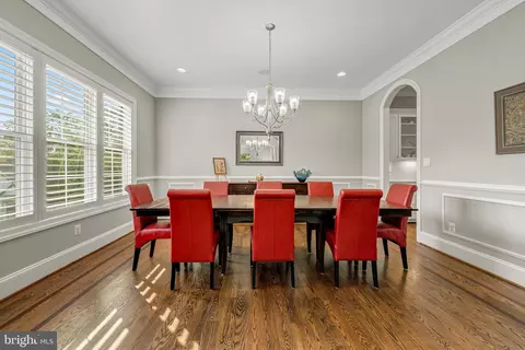 Dining - 1515 Brookhaven Dr, Mclean, VA 22101 photo 2 of 4