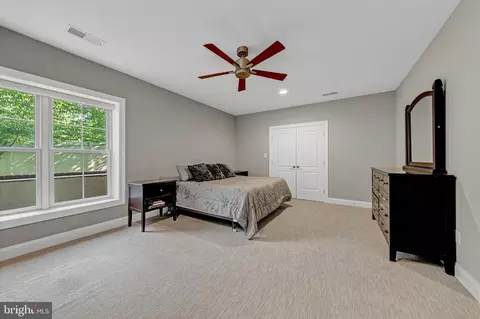 Bedroom - 1515 Brookhaven Dr, Mclean, VA 22101 photo 6 of 6