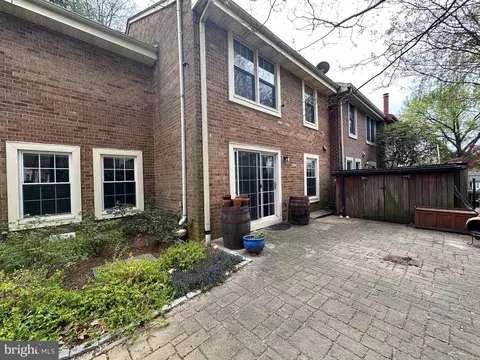 2172 Golf Course Dr, Reston, VA 20191 photo 3