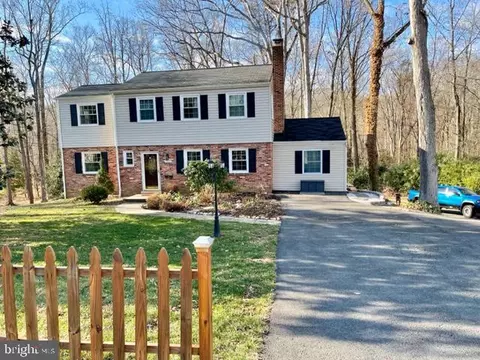 Exterior - 7635 Highland St, Springfield, VA 22150 photo 13 of 15