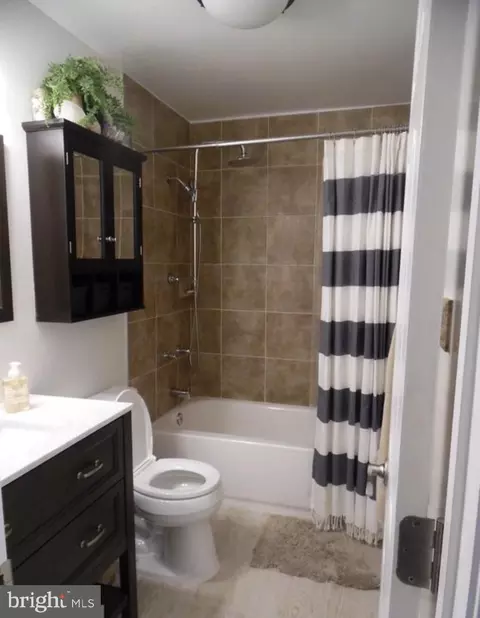 Bath - 7635 Highland St, Springfield, VA 22150 photo 2 of 3