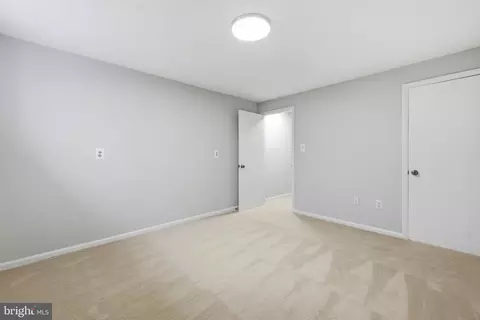 Bedroom - 8627 Pin Oak Dr, Springfield, VA 22153 photo 4 of 4