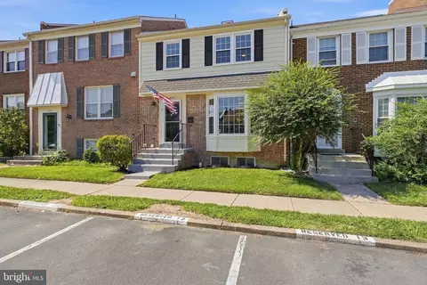 Exterior - 8074 Powderbrook Ln, Springfield, VA 22153 photo 8 of 8