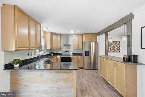 Kitchen - 8074 Powderbrook Ln, Springfield, VA 22153 photo 2 of 5