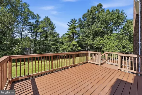 Exterior - 8074 Powderbrook Ln, Springfield, VA 22153 photo 3 of 8