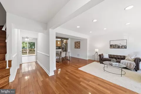 Entry Way - 8074 Powderbrook Ln, Springfield, VA 22153 photo 1 of 8