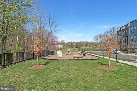 2383 Liberty Loop, Herndon, VA 20171 photo 4