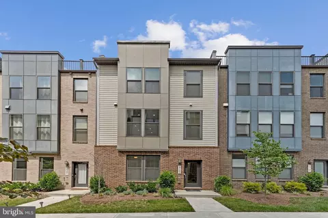 2383 Liberty Loop, Herndon, VA 20171 photo 1