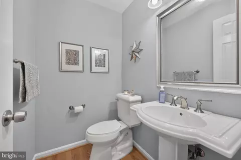 Bath - 1240 Pine Hill Rd, Mclean, VA 22101 photo 1 of 4