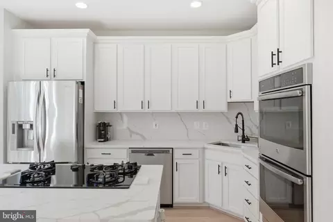 Kitchen - 1320 Lessard Ln, Mclean, VA 22101 photo 2 of 3