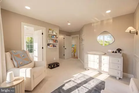 Entry Way - 1320 Lessard Ln, Mclean, VA 22101 photo 7 of 8