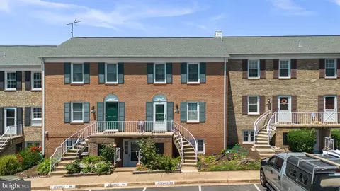 14492 Rustling Leaves Ln #117C, Centreville, VA 20121