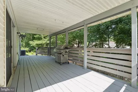 Exterior - 8523 Hooes Rd, Springfield, VA 22153 photo 8 of 15