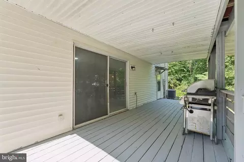 Exterior - 8523 Hooes Rd, Springfield, VA 22153 photo 9 of 15