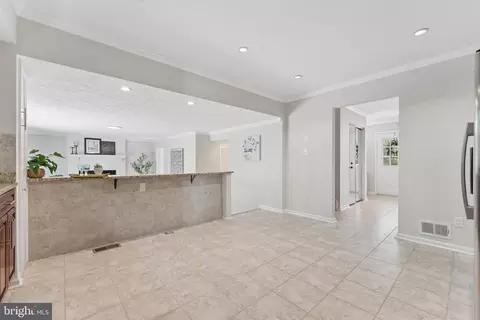 Entry Way - 8523 Hooes Rd, Springfield, VA 22153 photo 4 of 7