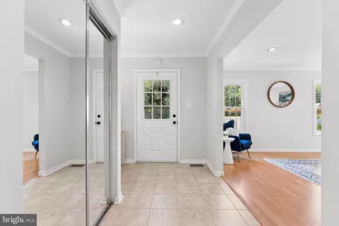 Entry Way - 8523 Hooes Rd, Springfield, VA 22153 photo 3 of 7